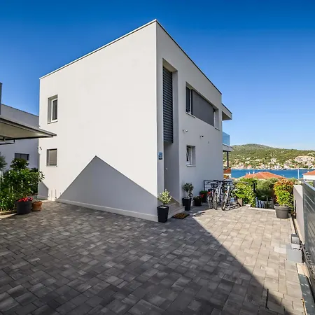 Luxury Barka In With Heated Pool *