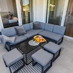 Luxury Barka In With Heated Pool Apartman Vinišće