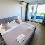 Apartman Luxury Barka In With Heated Pool Vinišće