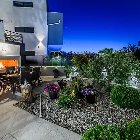Luxury Barka In With Heated Pool Apartamento