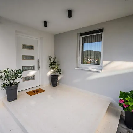 דירה Luxury Barka In With Heated Pool *