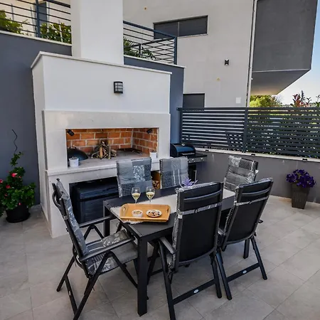 Apartamento Luxury Barka In With Heated Pool *