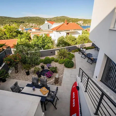 Luxury Barka In With Heated Pool *