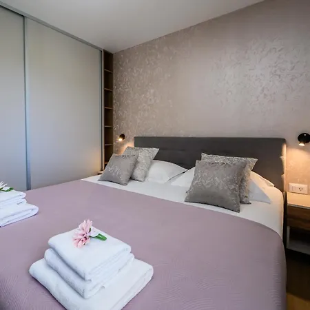 דירה Luxury Barka In With Heated Pool *