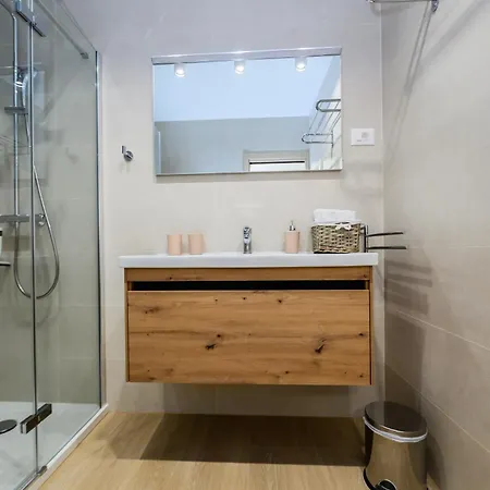 Luxury Barka In With Heated Pool דירה *