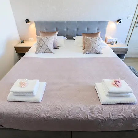 Apartamento Luxury Barka In With Heated Pool *