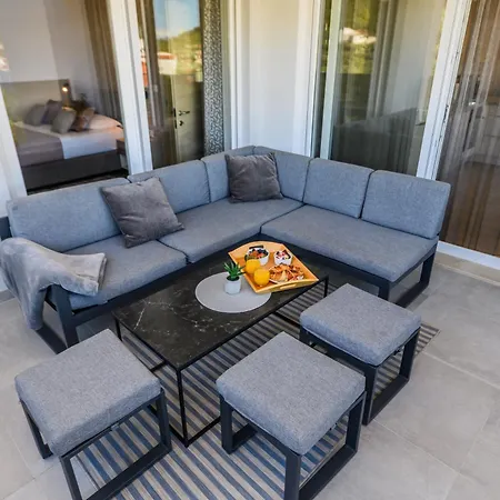 Luxury Barka In With Heated Pool Daire Vinišće