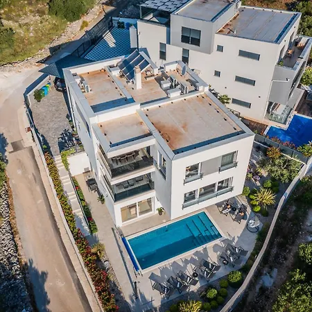 Luxury Barka In With Heated Pool Daire Vinišće