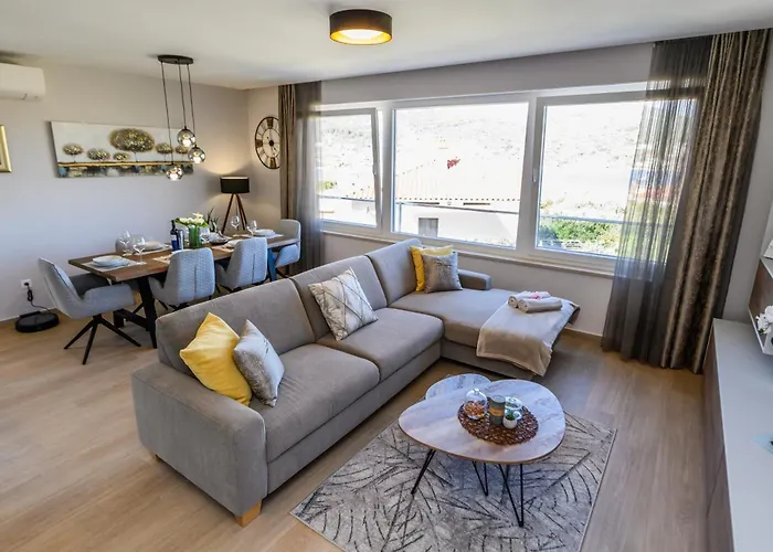 Luxury Barka In With Heated Pool 아파트