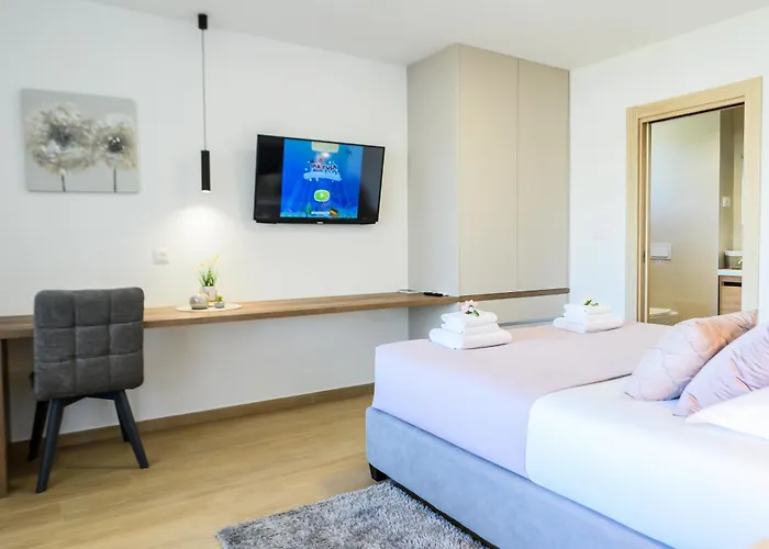 Luxury Barka In With Heated Pool 아파트 *