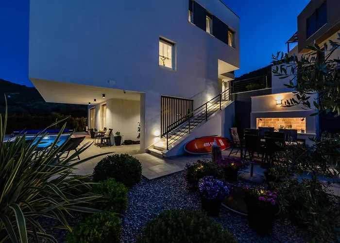 Luxury Barka In With Heated Pool 아파트 Vinišće