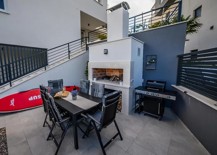 아파트 Luxury Barka In With Heated Pool Vinišće