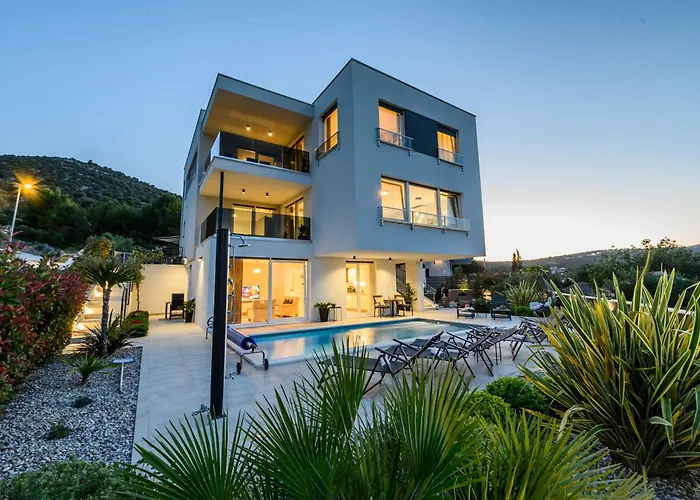 아파트 Luxury Barka In With Heated Pool