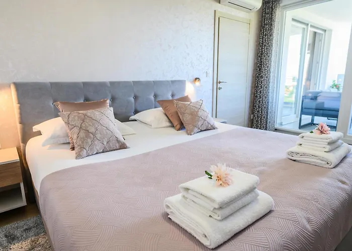 아파트 Luxury Barka In With Heated Pool Vinišće
