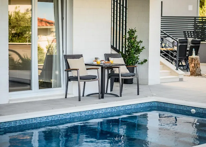 아파트 Luxury Barka In With Heated Pool Vinišće