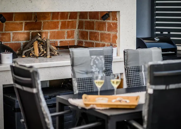 Luxury Barka In With Heated Pool *