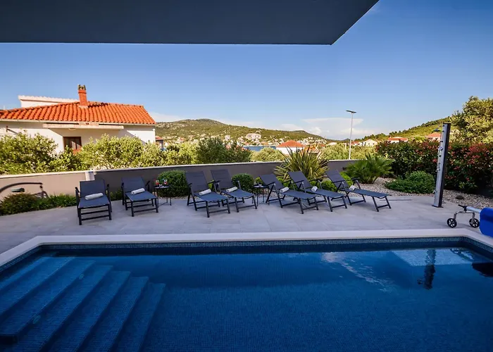 Luxury Barka In With Heated Pool 아파트 Vinišće