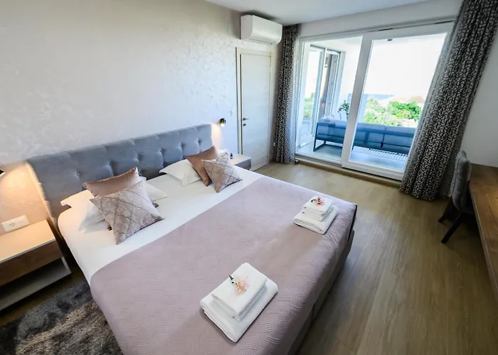 아파트 Luxury Barka In With Heated Pool Vinišće