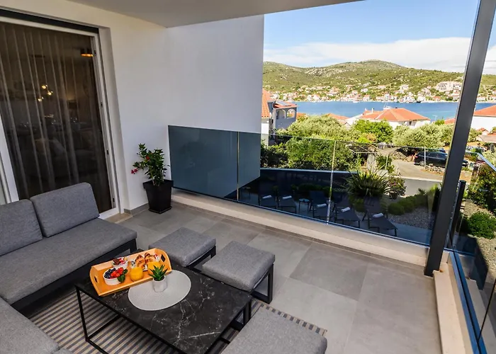 Luxury Barka In With Heated Pool Vinišće