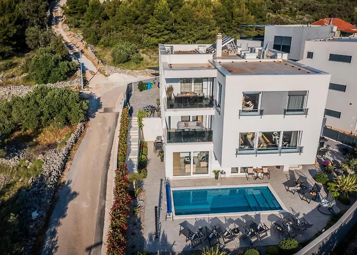 아파트 Luxury Barka In With Heated Pool Vinišće