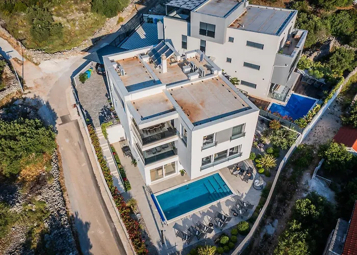 Luxury Barka In With Heated Pool 아파트 Vinišće